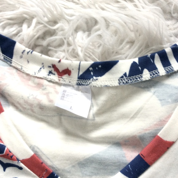 Vintage Cleveland Indians V-Neck Tee - Picture 4 of 4